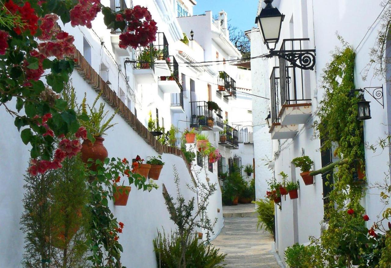 Valparaiso - Burriana Beach Nerja Exteriör bild